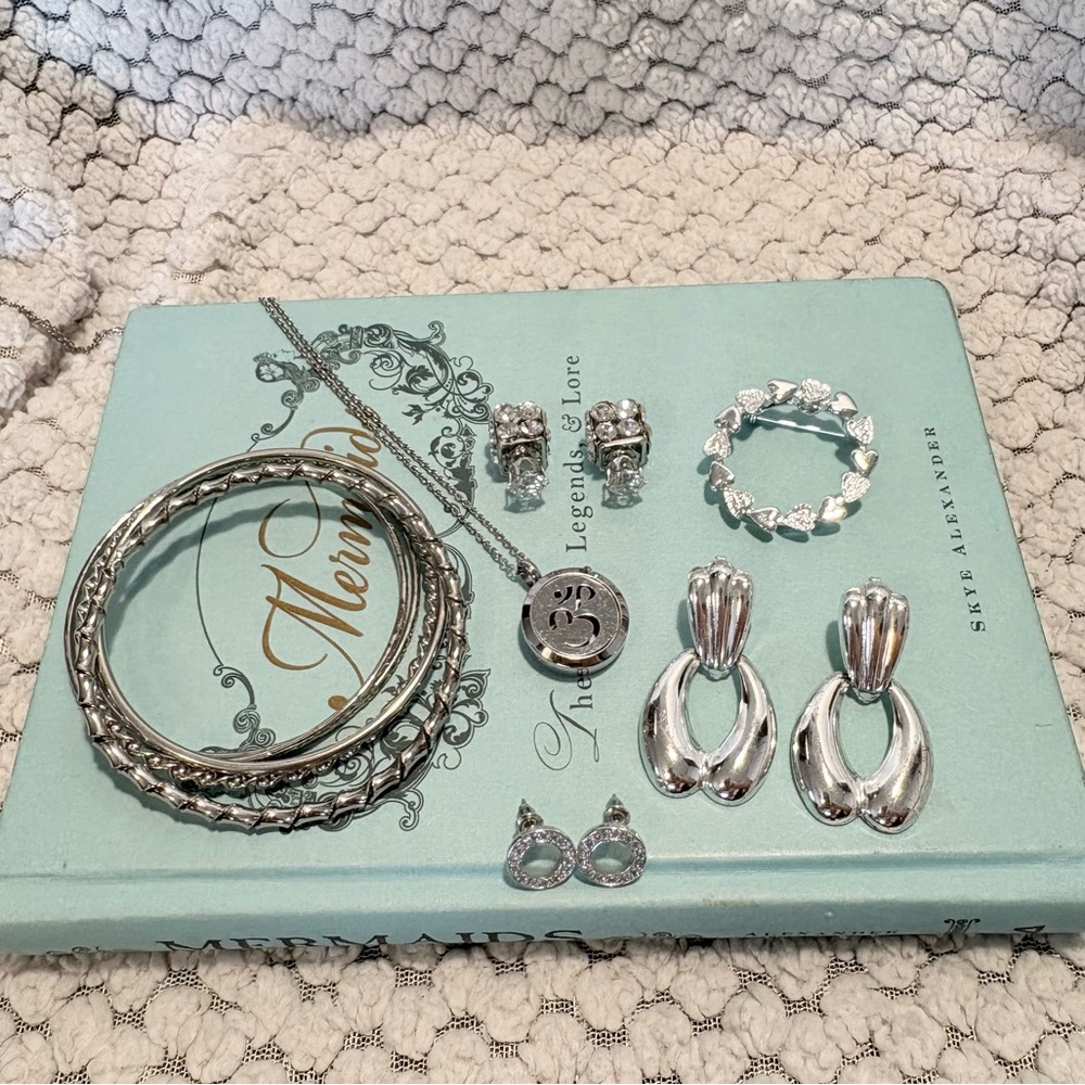 Silver Tone 10 Piece Fashion Jewelry Lot - Earrings Bangles Necklace Pin